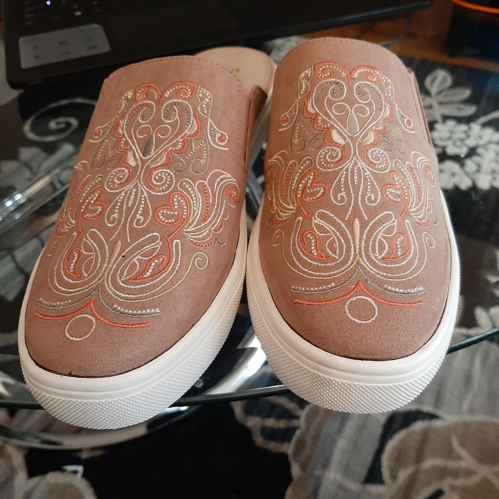 Ladies shoes - Picture 3 of 8